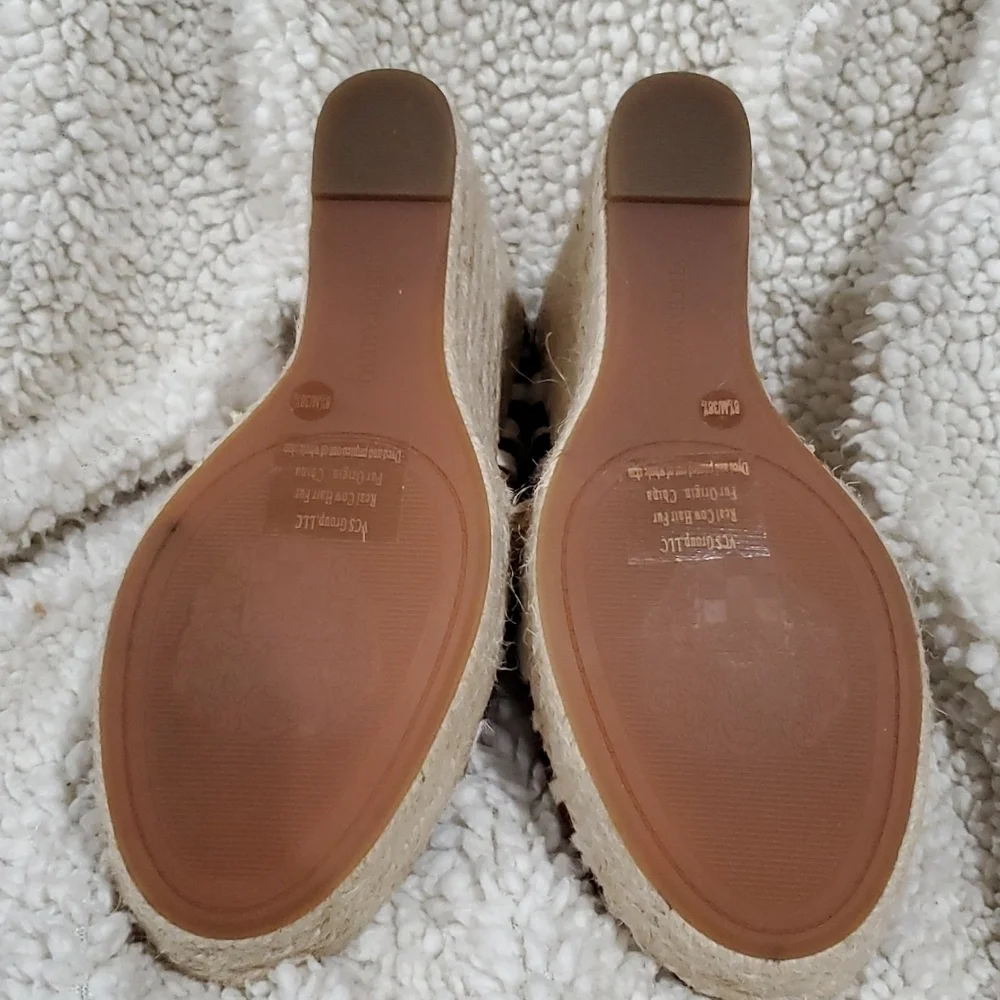 Vince camuto wedge platform espadrille zebra cow hair peep toe shoes